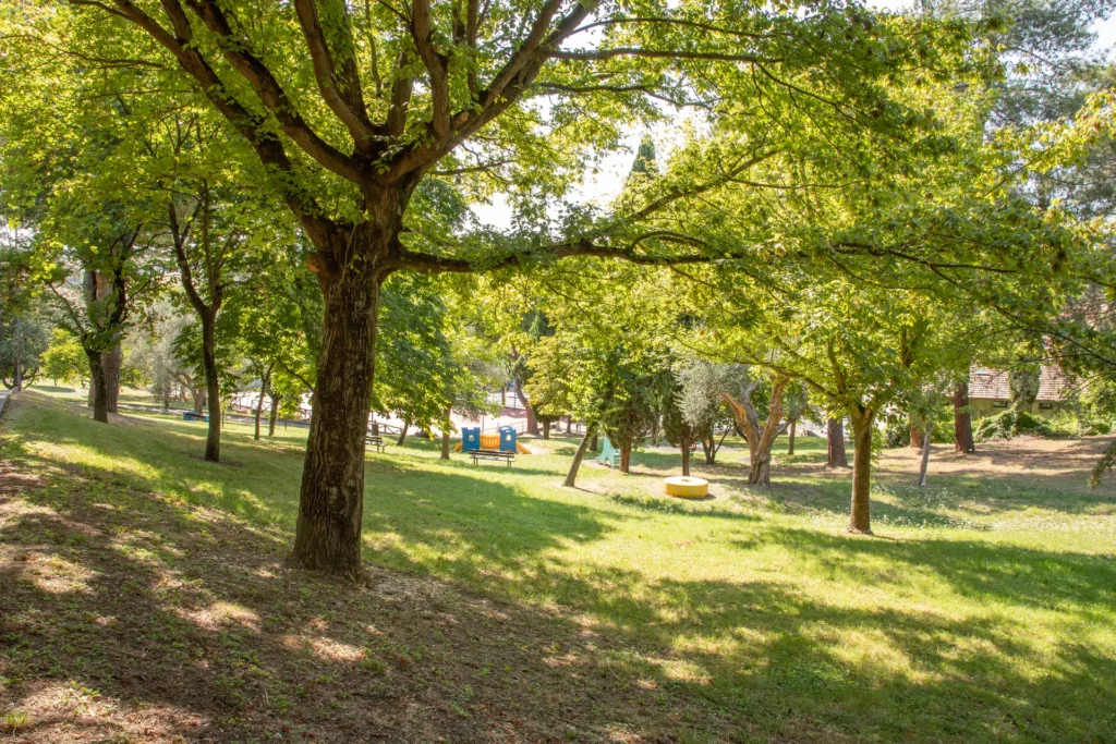 Parco delle Fonti, Corinaldo Bandiera Arancione Touring Club, Marche — estate