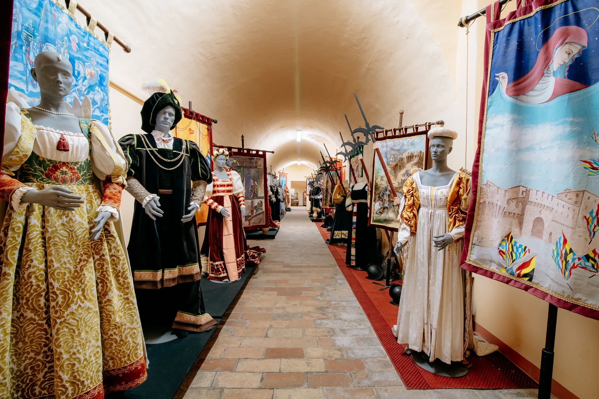Sala del Costume, patrimonio di Corinaldo tra i Borghi più Belli d'Italia, Marche