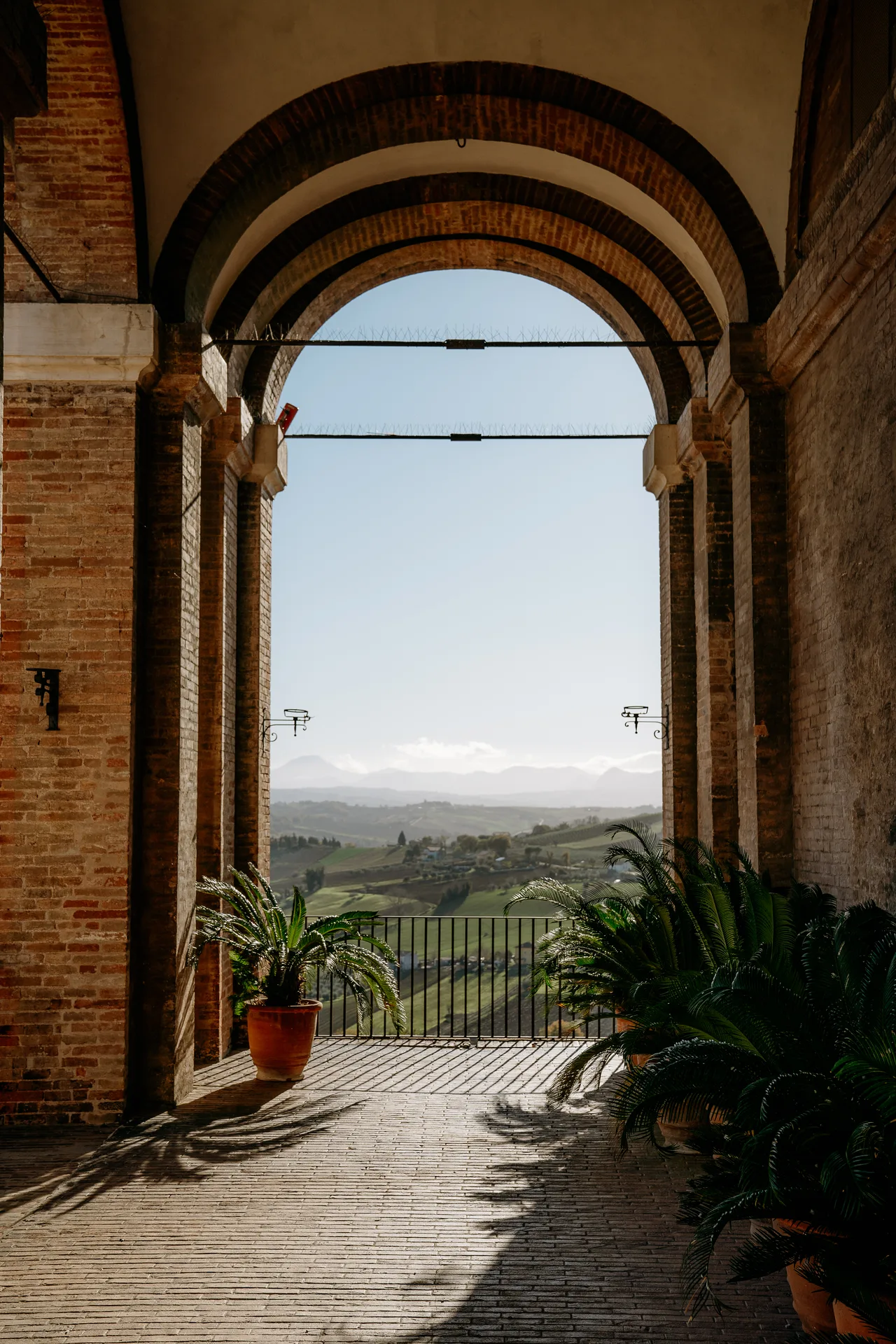 Palazzo Comunale, Corinaldo tra i Borghi più Belli d'Italia, Marche — inverno