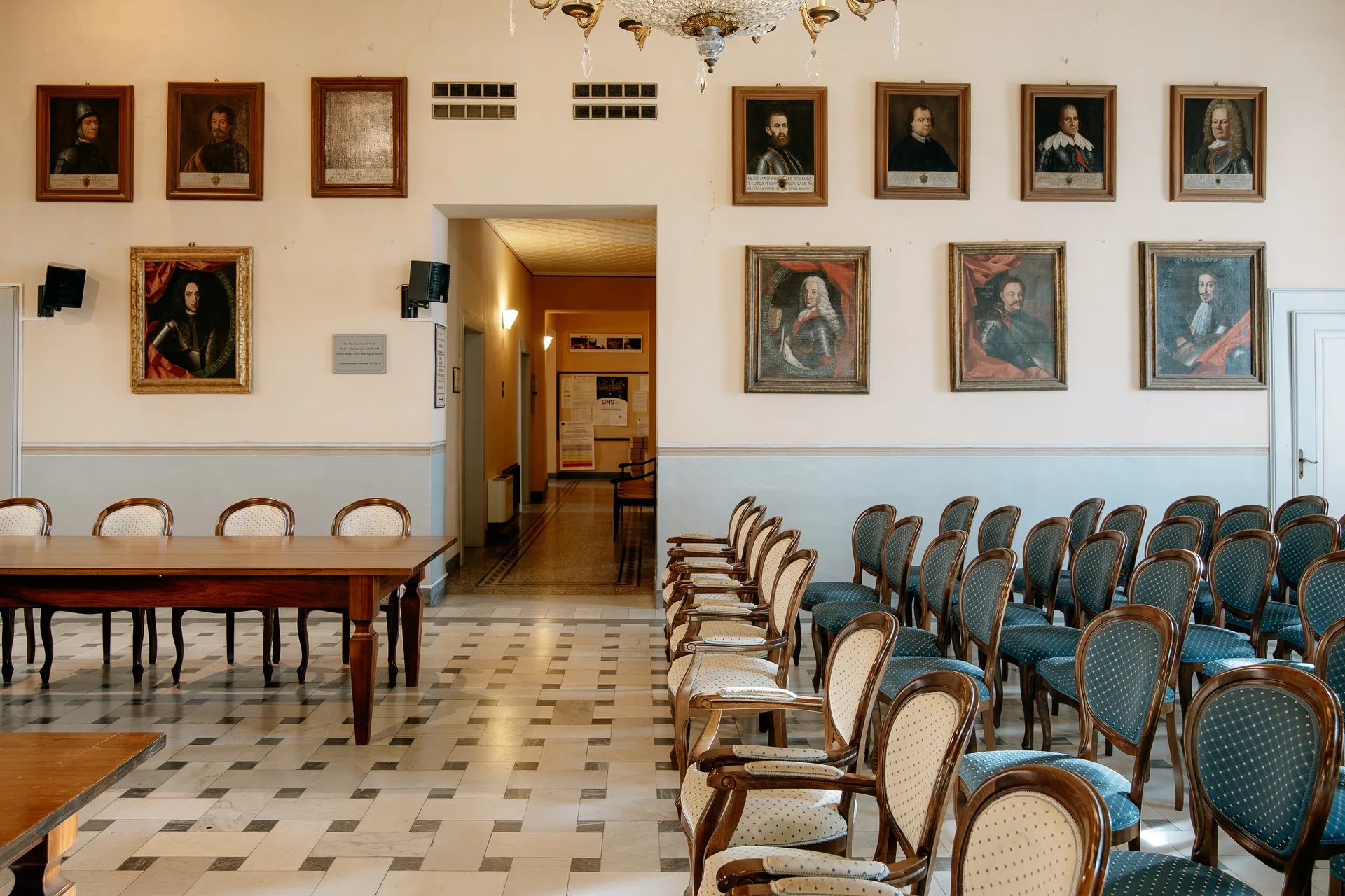 Palazzo Comunale, Corinaldo tra i Borghi più Belli d'Italia, Marche — inverno